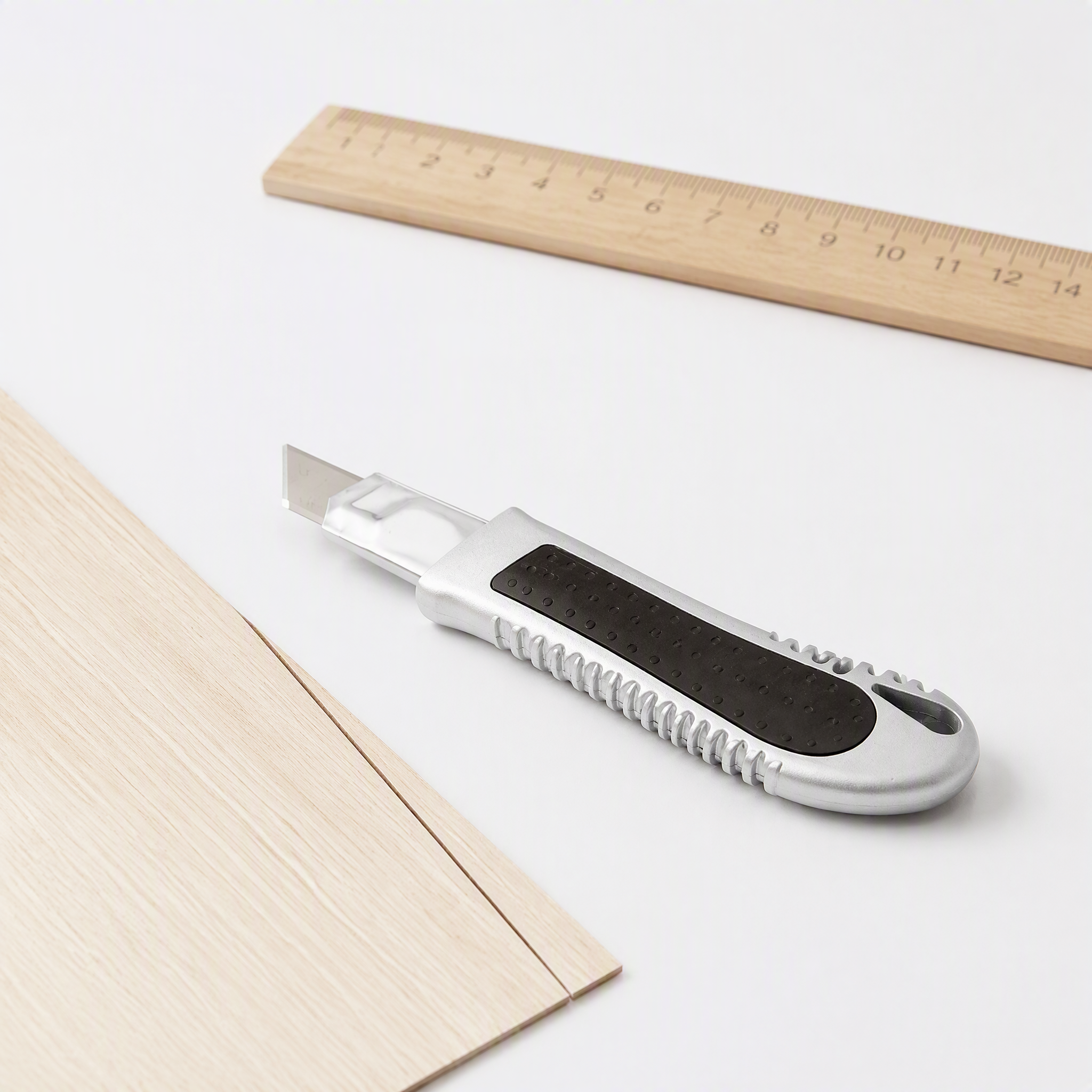 Foldable Industrial Grade Stainless Steel Utility Knife Slide Open Plastic Handle OEM Customizable 5 Blades 6 Month Warranty image 5